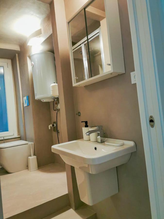 De Ville Guest House Janov Exteriér fotografie